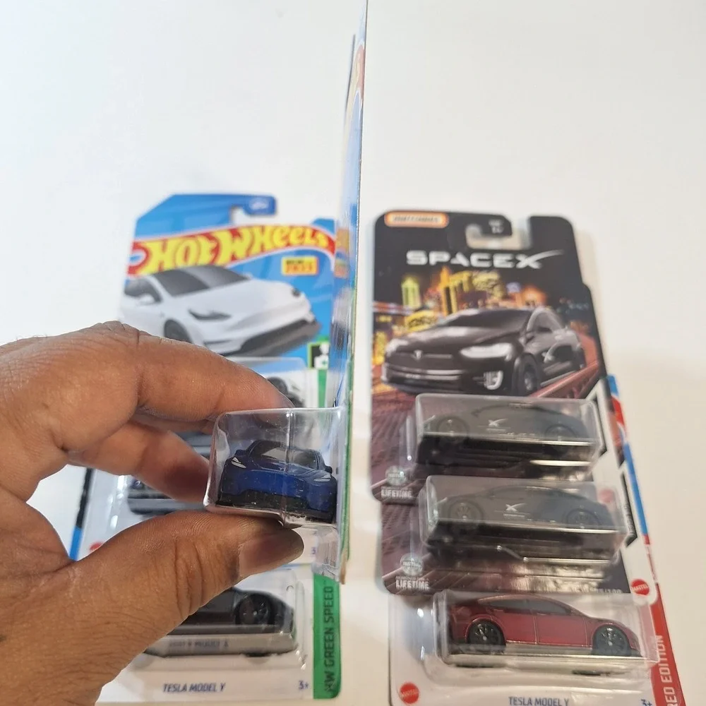Hot Wheels Tesla 7 Cars Target Red Edition/ Model‎ X/ Black/ White/ Blue